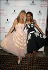 Betsey Johnson и ведущая вечера Robin Givens